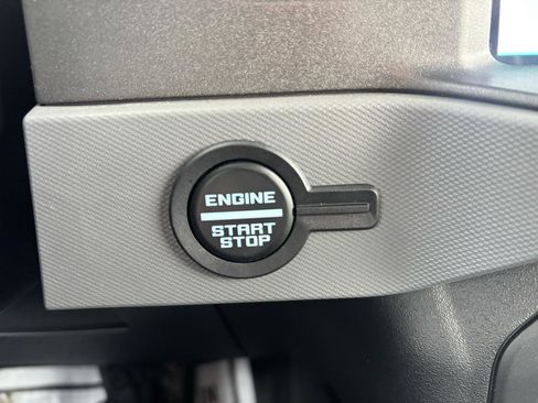 Used 2024 Ford Bronco Big Bend image 19