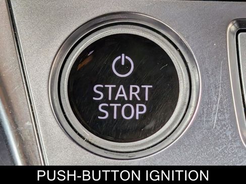 Used 2022 Audi e-tron Premium Plus w/ Premium Plus Package image 31