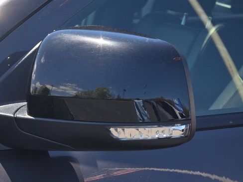 Used 2025 Dodge Durango R/T AWD/4WD image 34