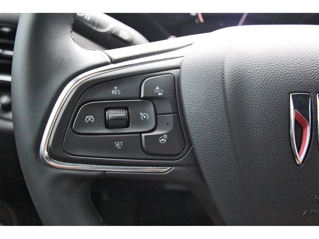 Used 2025 Buick Envista Sport Touring w/ Convenience I Package FWD image 15