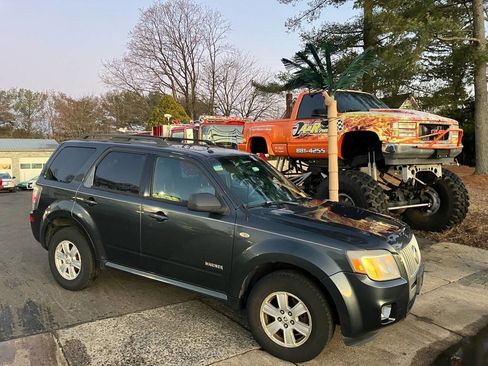 Used 2008 Mercury Mariner 2WD V6 image 2