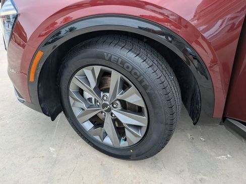 Certified 2024 Kia Sportage SX FWD image 38