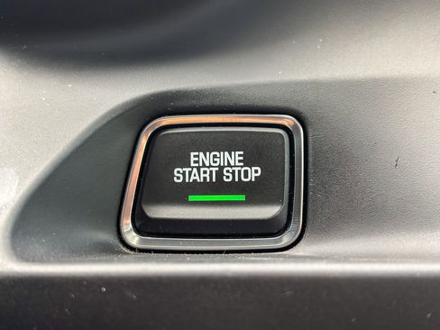 Certified 2021 Chevrolet Camaro LS RWD image 24