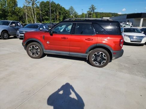 Used 2024 Ford Bronco Sport Outer Banks w/ Tech Package AWD/4WD image 8