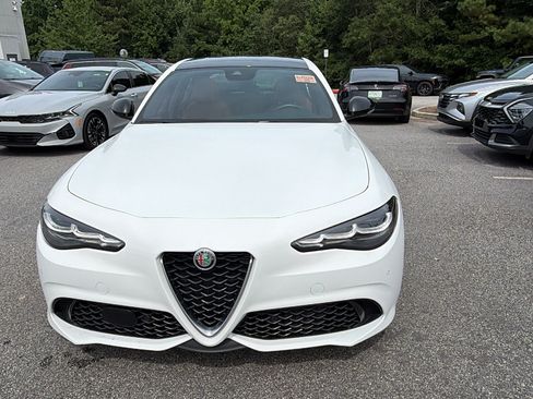 Used 2024 Alfa Romeo Giulia Ti w/ Active Assist Plus Package AWD/4WD image 3
