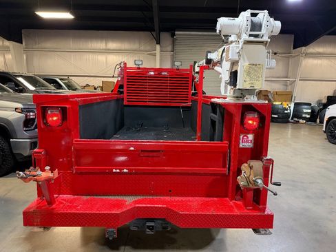 Used 2018 Ford F250 XL w/ Power Equipment Group image 20