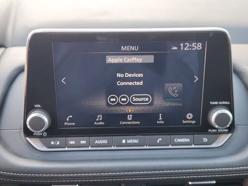 Used 2024 Nissan Rogue SV image 12