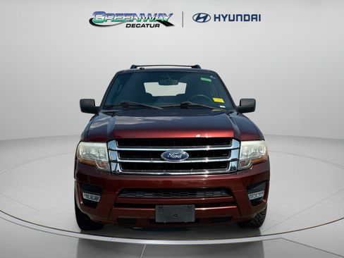 Used 2017 Ford Expedition XLT RWD image 3