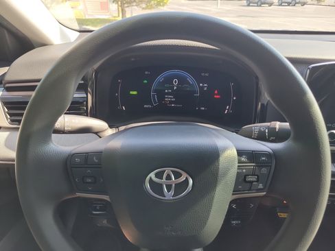 Certified 2025 Toyota Camry LE image 27