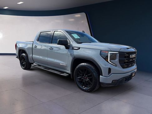 Used 2024 GMC Sierra 1500 Elevation w/ LPO, Elevation Black Package image 7