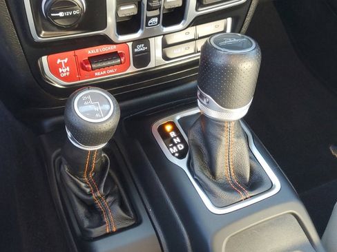 Used 2021 Jeep Gladiator Mojave image 26