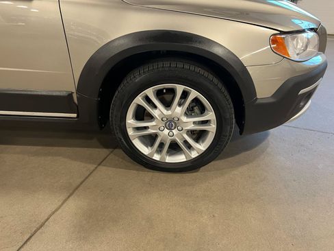Used 2016 Volvo XC70 T5 Premier w/ Proximity Package AWD/4WD image 44