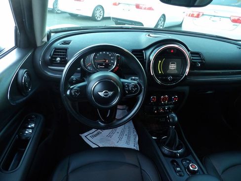 Used 2017 MINI Cooper Clubman ALL4 AWD/4WD image 5