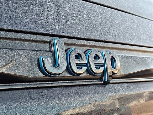 Used 2022 Jeep Grand Cherokee Trailhawk w/ Advanced Protech Group II image 31