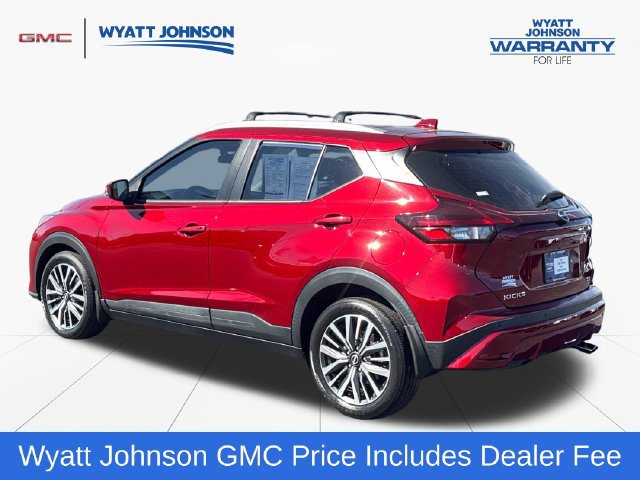 Used 2022 Nissan Kicks SV w/ Exterior Package FWD image 3