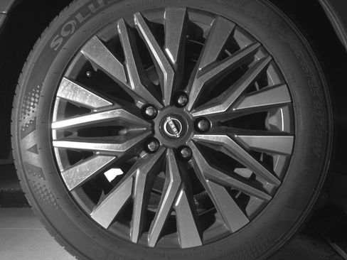 Used 2025 Nissan Altima 2.5 SV image 15