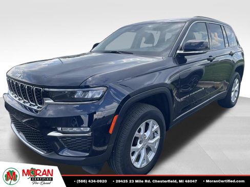 Used 2023 Jeep Grand Cherokee Limited AWD/4WD image 7
