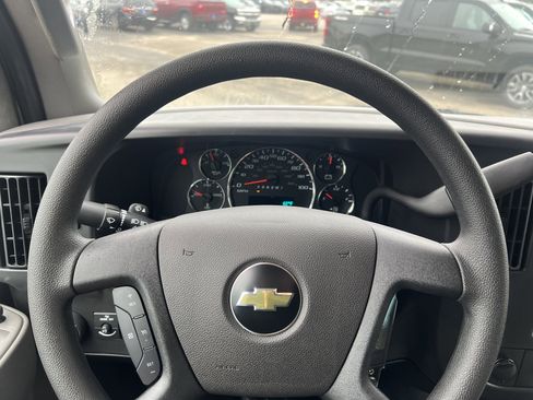 New 2025 Chevrolet Express 3500 w/ Driver Convenience Package image 6