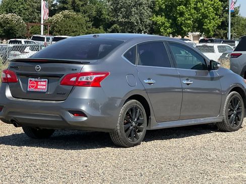 Used 2018 Nissan Sentra SR w/ Technology Package FWD image 3