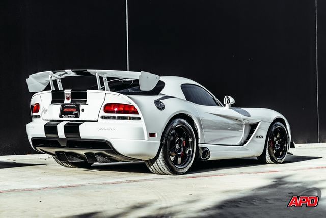 Used 2009 Dodge Viper ACR RWD image 50