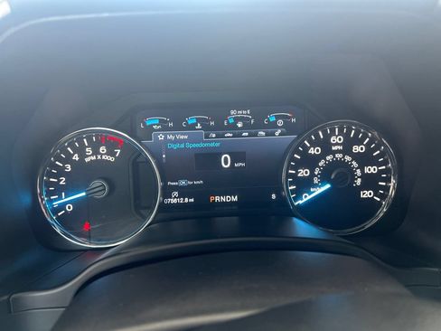 Used 2019 Ford F150 Lariat w/ Equipment Group 502A Luxury AWD/4WD image 18