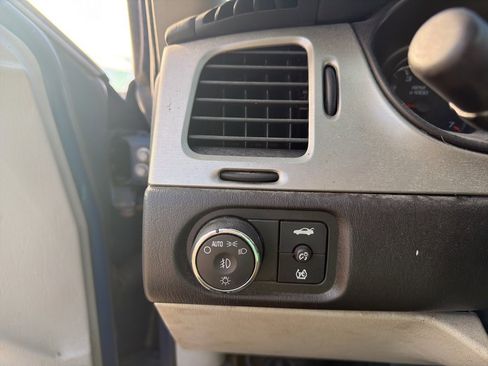 Used 2006 Chevrolet Monte Carlo LT image 13