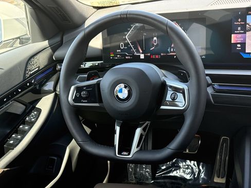 Used 2026 BMW 530i w/ M Sport Package RWD image 20
