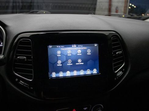 Used 2020 Jeep Compass Latitude image 35