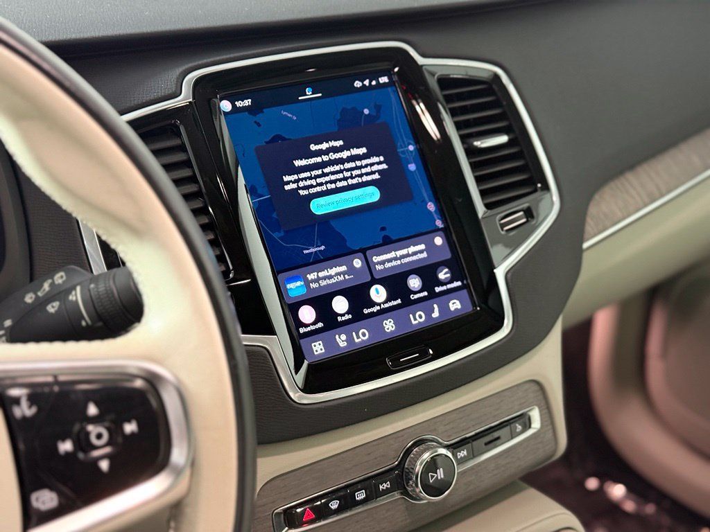 Used 2023 Volvo XC90 B6 Plus w/ Protection Package Premier AWD/4WD image 14