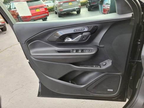 Used 2022 GMC Terrain AT4 w/ Infotainment Package II image 28