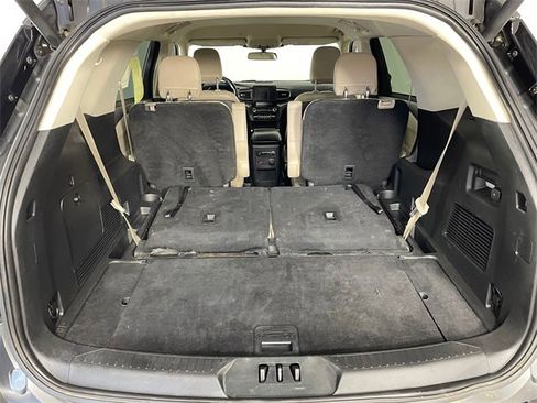 Used 2020 Ford Explorer XLT w/ Equipment Group 202A image 17