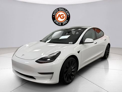 Used 2021 Tesla Model 3 Performance image 3
