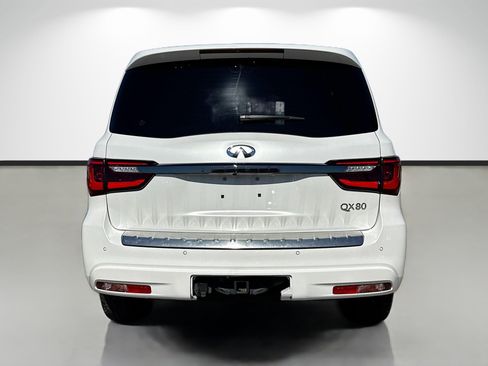 Used 2024 INFINITI QX80 Sensory image 4