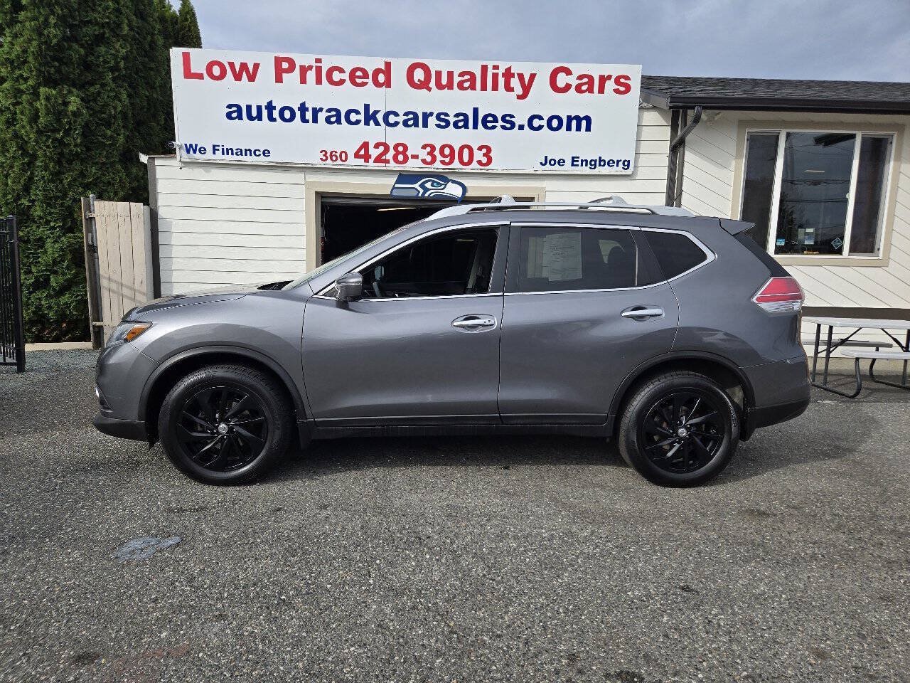 Used 2015 Nissan Rogue SL AWD/4WD image 2