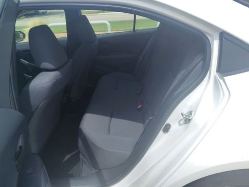 Used 2024 Toyota Corolla LE FWD image 6
