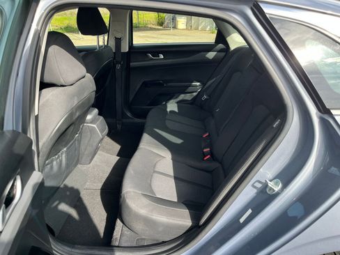 Used 2023 Kia K5 LXS image 32