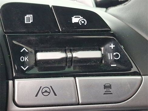 Used 2023 Hyundai Santa Cruz SEL Premium image 23