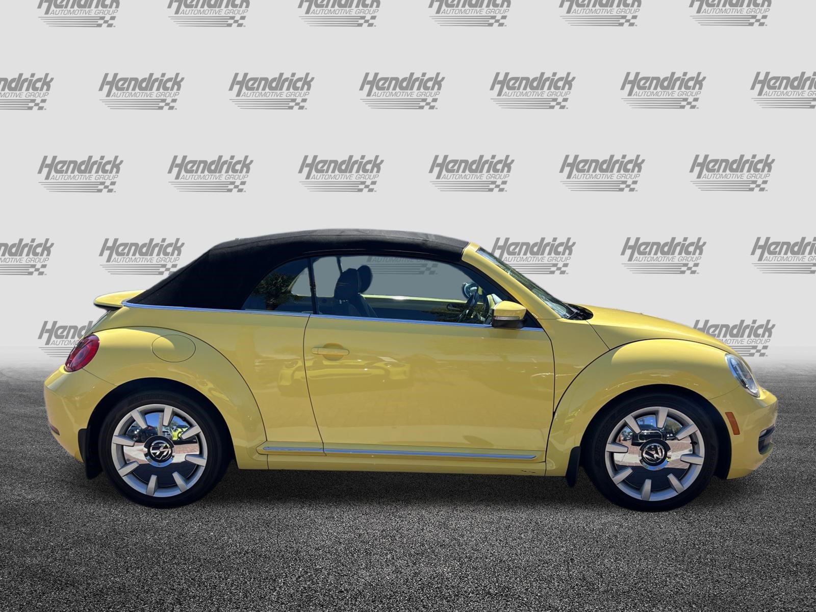 Used 2013 Volkswagen Beetle 2.5 FWD image 11