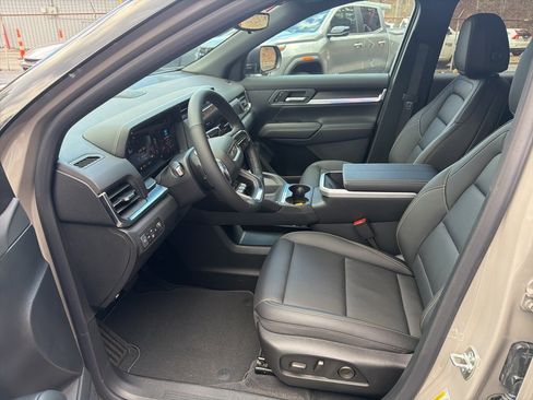 New 2026 GMC Terrain Elevation w/ Elevation Premium Package image 8