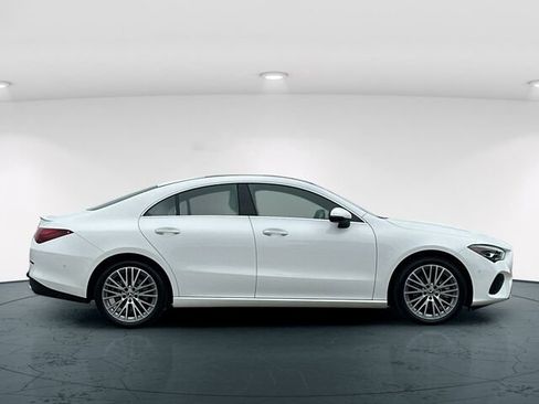 Used 2025 Mercedes-Benz CLA 250 4MATIC image 8