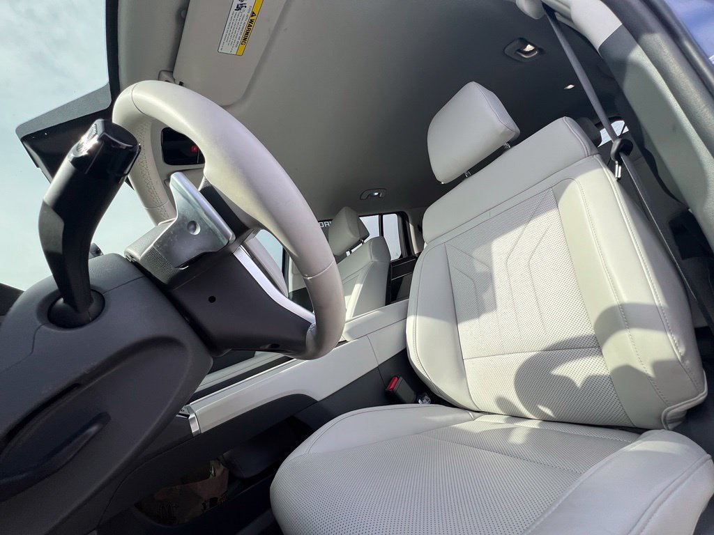 Certified 2025 Hyundai Santa Fe SEL AWD/4WD image 13