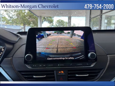 Used 2024 Nissan Altima 2.5 SV FWD image 27