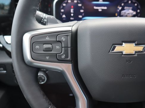 New 2026 Chevrolet Silverado 1500 LT w/ Convenience Package II AWD/4WD image 8