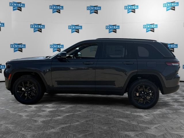 New 2026 Jeep Grand Cherokee Altitude AWD/4WD image 2