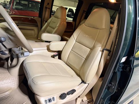 Used 2001 Ford F350 Lariat image 6