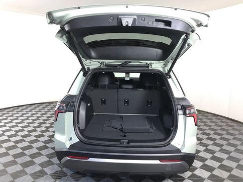 New 2026 Chevrolet Equinox LT w/ Convenience Package II image 14