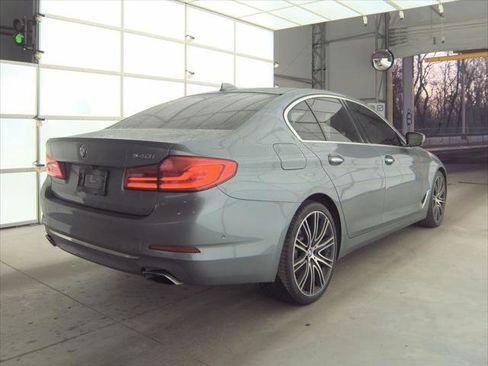 Used 2017 BMW 540i w/ Premium Package image 6
