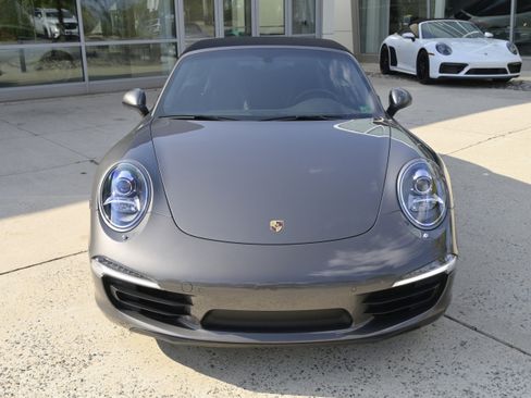 Used 2016 Porsche 911 Carrera 4 image 2