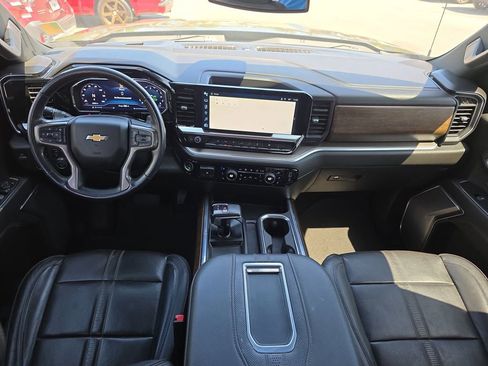 Used 2022 Chevrolet Silverado 1500 High Country image 14