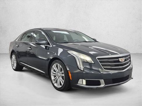 Used 2018 Cadillac XTS Luxury AWD/4WD image 3